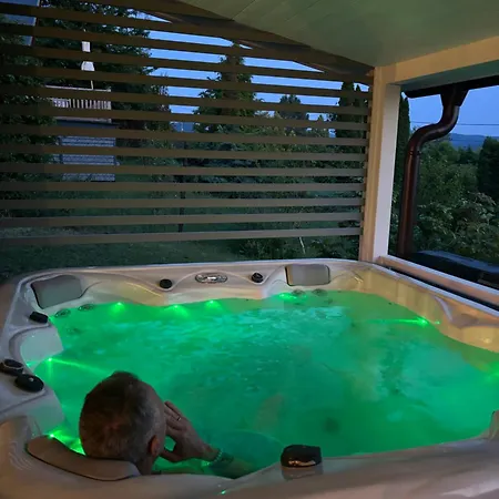 Szarvas Vendeghaz Appartement *